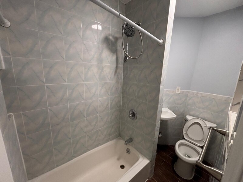 Building Photo - 211 64th St