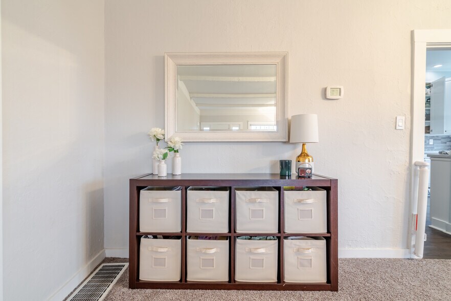 Building Photo - 200 W Arlington St