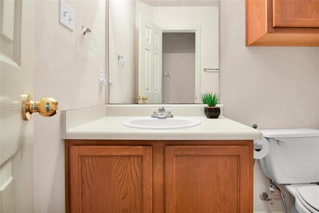 Building Photo - 14416 Lewis Carroll Ln