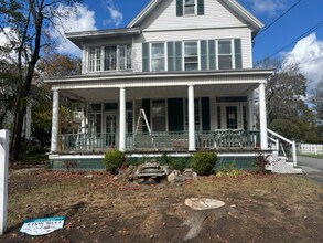 Building Photo - 174 Main St