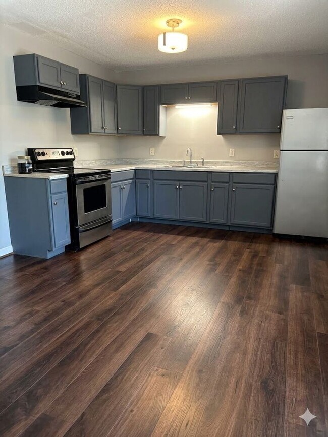 Building Photo - 6340 Ginger Cir