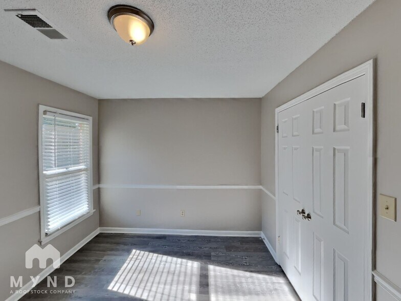 Building Photo - 7755 Antler Cove W