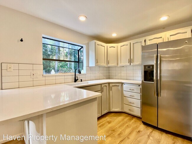 Building Photo - 3 br, 2.5 bath House - 28803 184th Pl Se