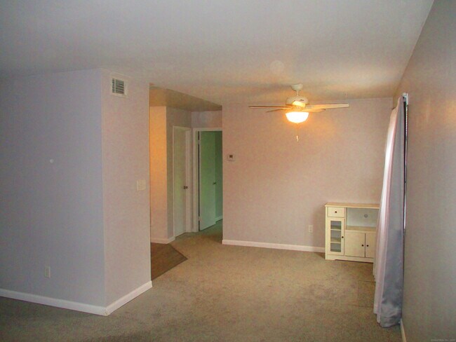 Building Photo - 29 Van Buren Ave