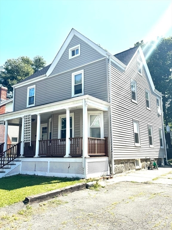 Building Photo - 123 Beach St