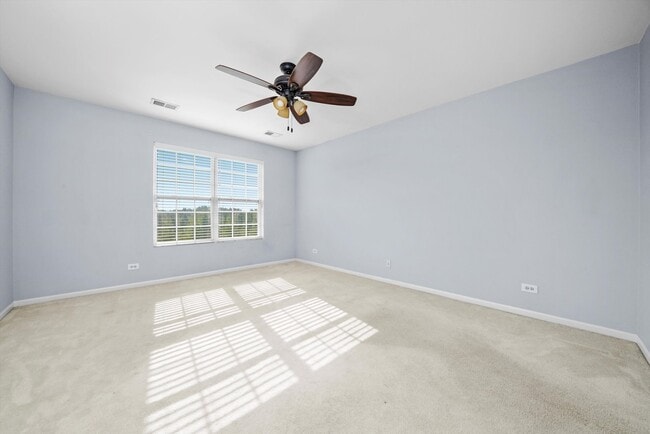 Building Photo - 533 Cannon Ball Dr