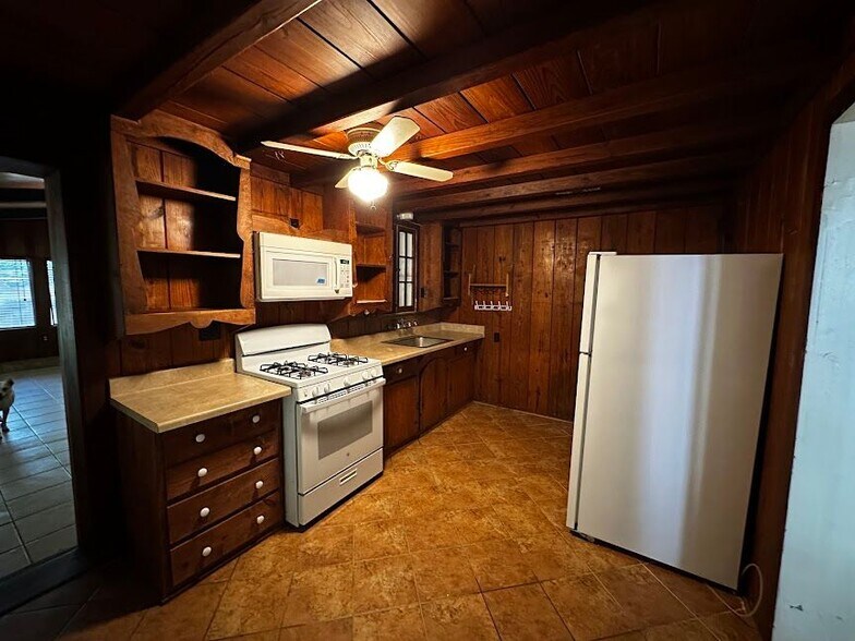 Building Photo - 19614 Grey Forest Dr