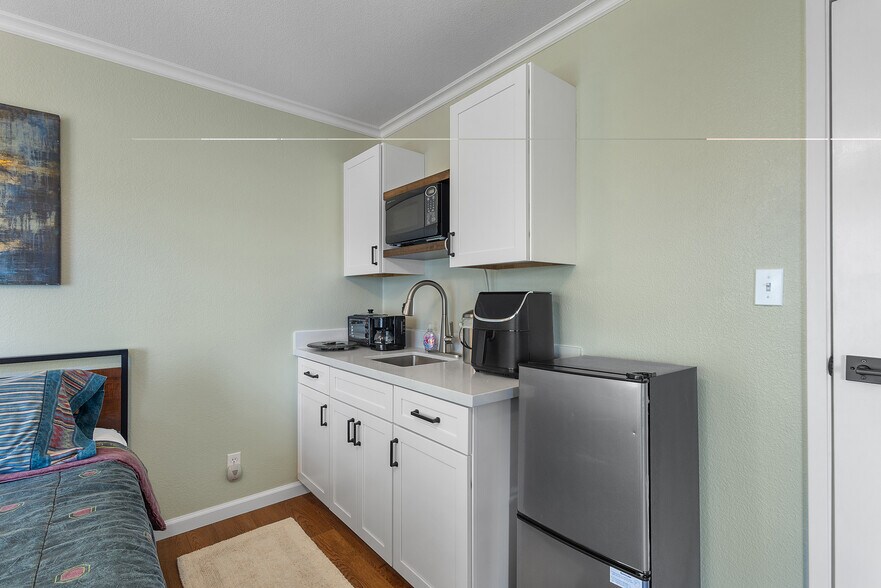 Building Photo - 2751 Cortez Ct