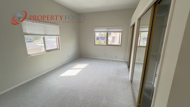 Building Photo - 116 Madrone Ave