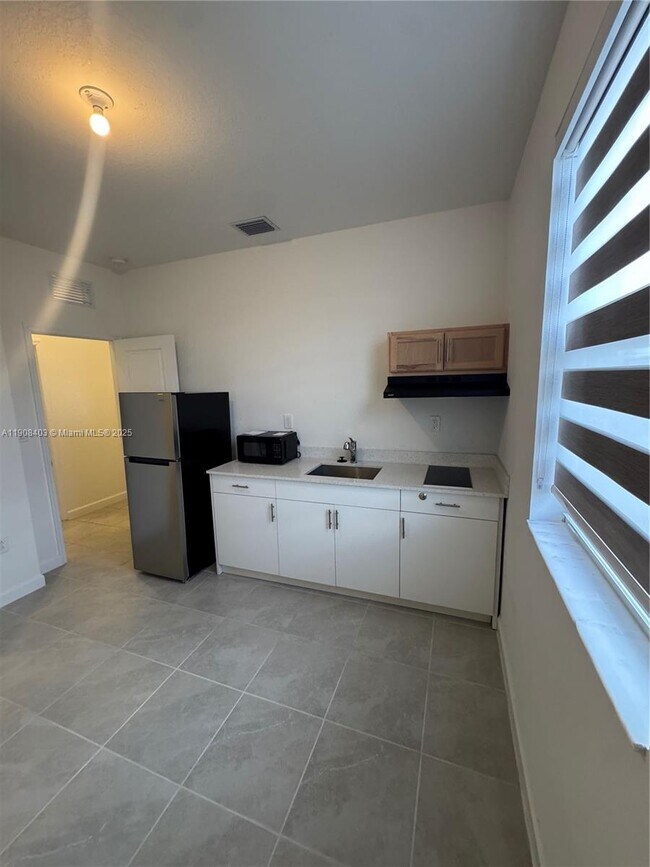 Building Photo - 28850 SW 163rd Ave