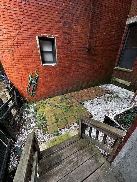 Building Photo - 179 Harvard St