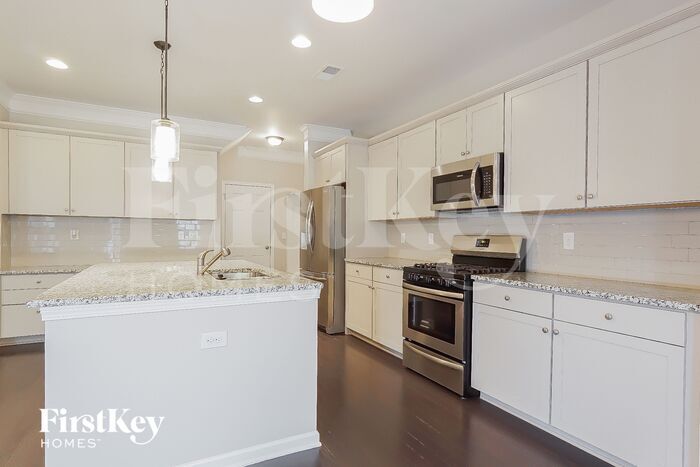 Building Photo - 6608 Rice Cir