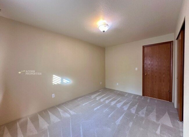 Building Photo - 31080 State Rte 20