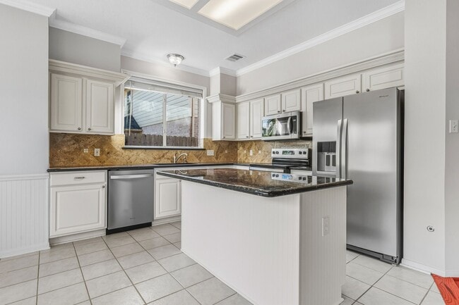 Building Photo - 20814 Lake Park Trail