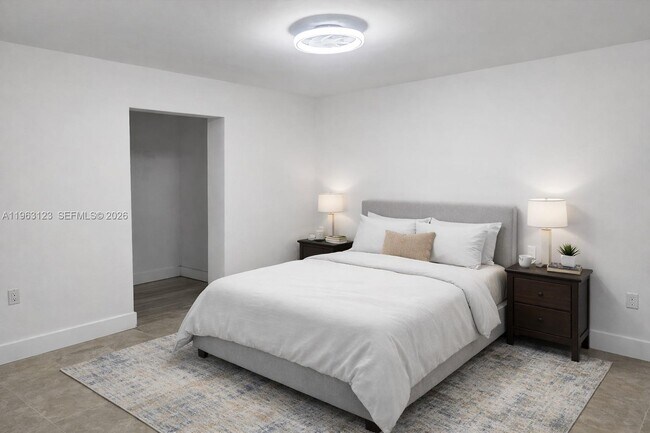 Building Photo - 471 NE 162nd St