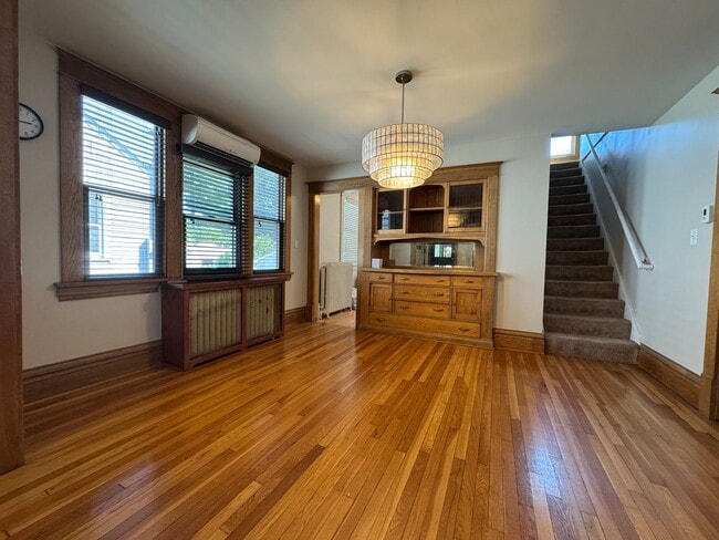 Building Photo - 2096 Randolph Ave