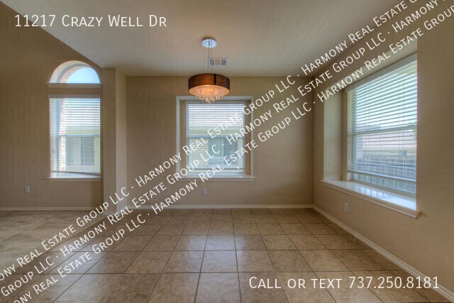 Building Photo - 11217 Crazy Well Dr