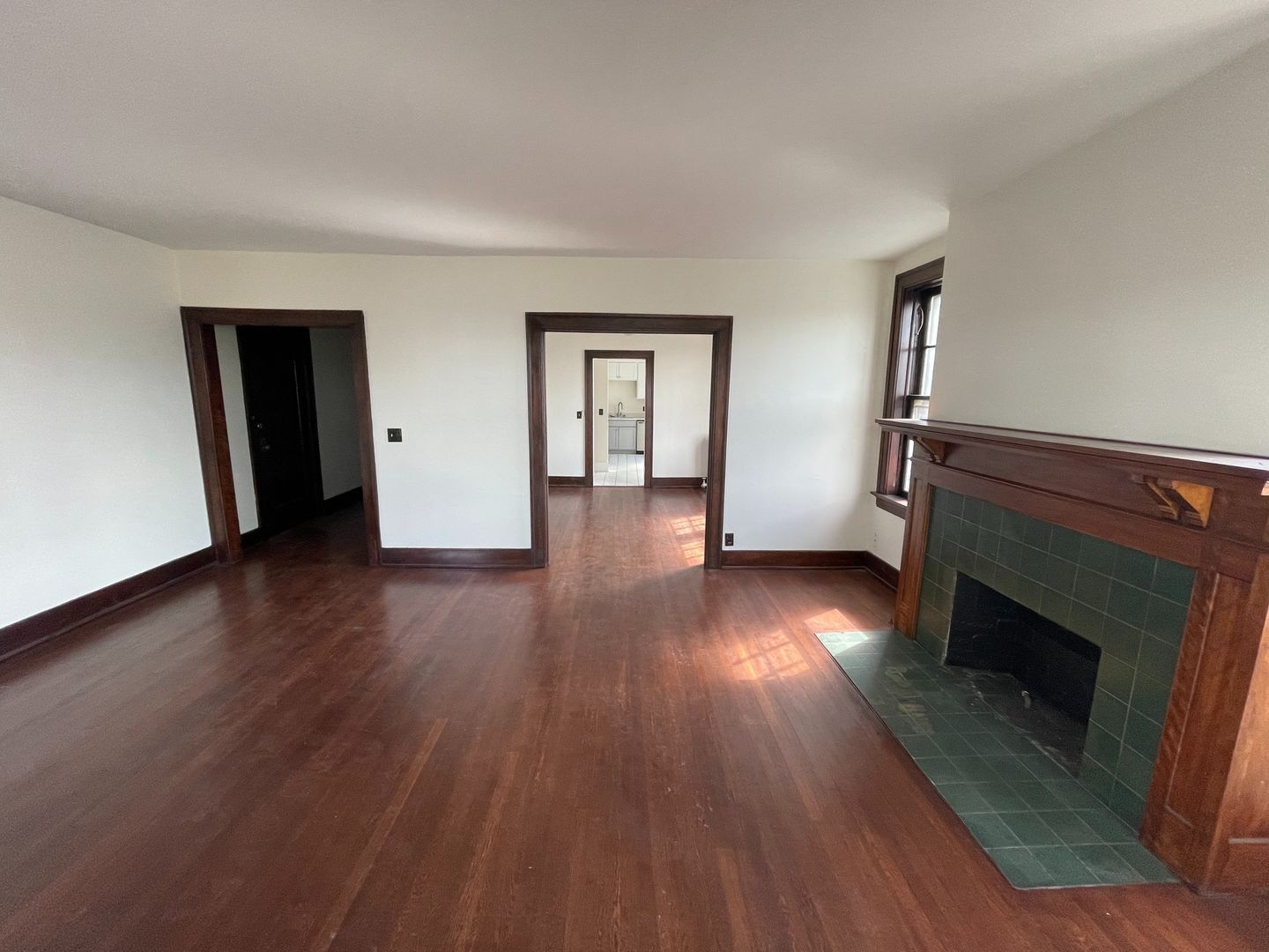 Building Photo - Large 3 Bedroom in Herron Morton 2200/Sq. Ft.