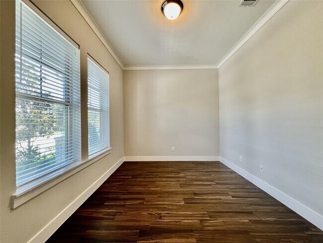 Building Photo - 18118 Moonlit River Dr