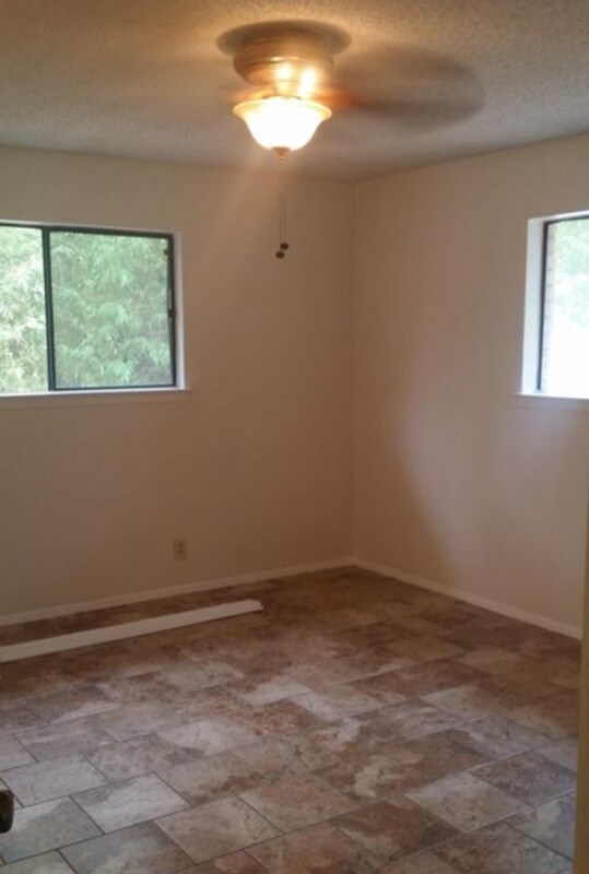 Building Photo - 7202 Silvermine Dr