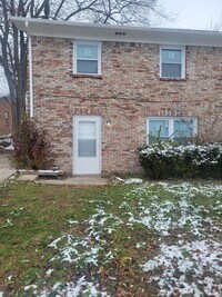 Building Photo - 413 Chapman Ct