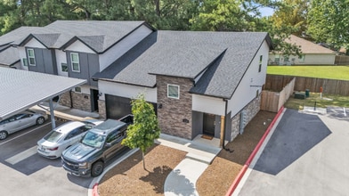 Building Photo - 899 N Rupple Rd