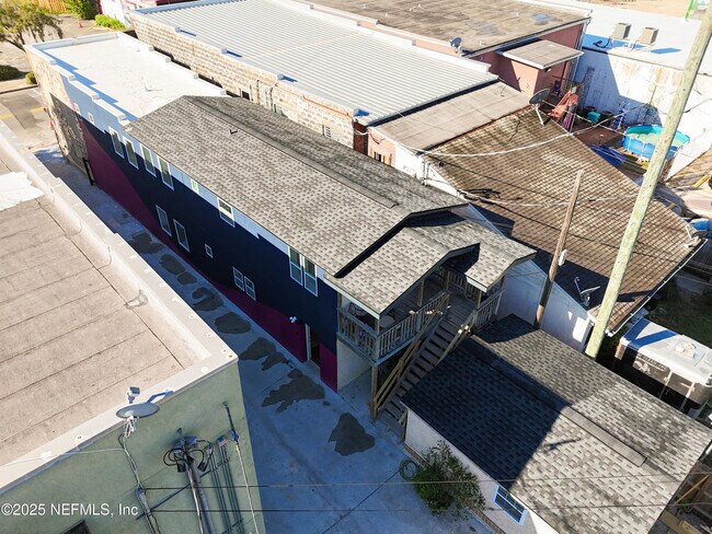 Building Photo - 912 St Johns Ave