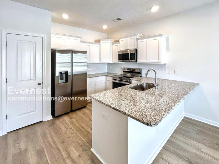 Building Photo - 227 Ansley Wy