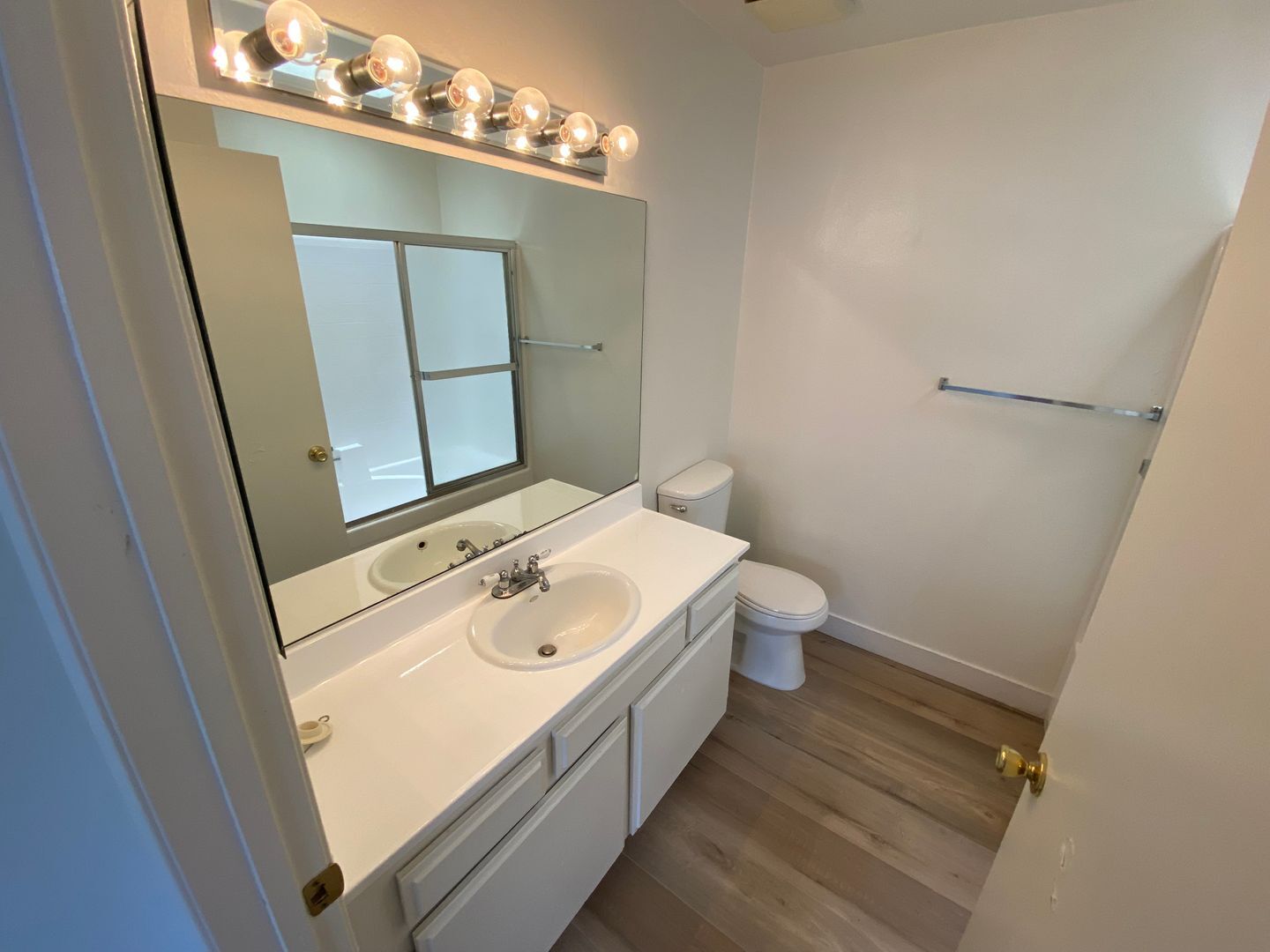 Building Photo - 3546 Hughes Ave