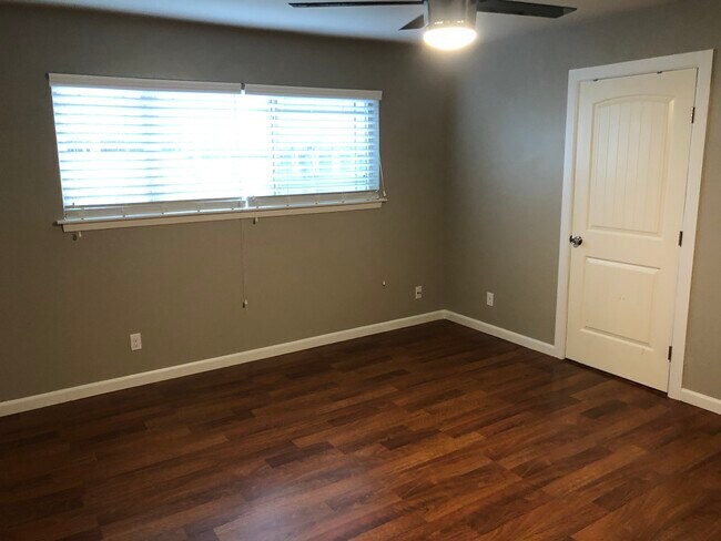 Master bedroom - 9633 Chukar Cir
