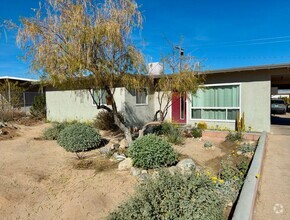 Building Photo - COMING SOON!!! Awesome 3 bed/1 bath Furnis...