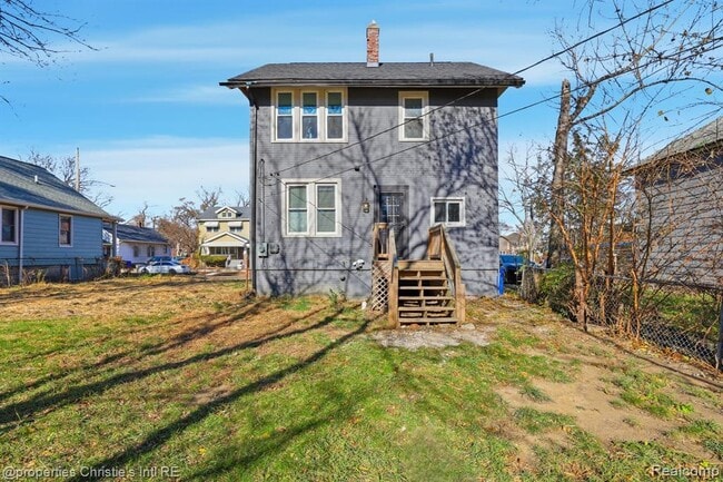 Building Photo - 1953 Brighton St