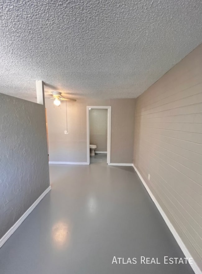 Building Photo - 1101 E Butler Dr