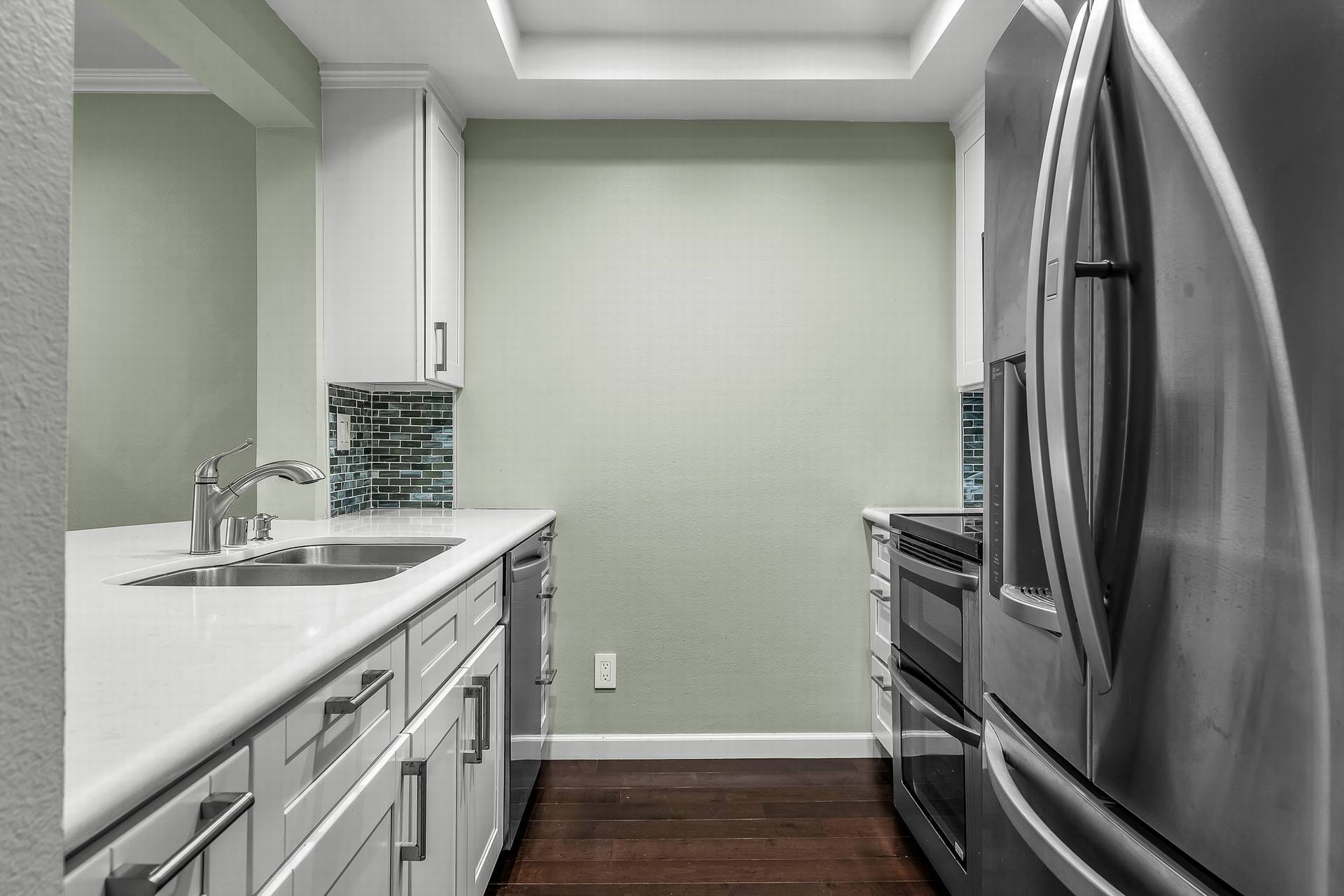 Building Photo - 501 Palisades Dr