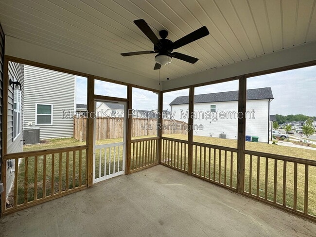 Building Photo - 1202 Briar Gate Dr