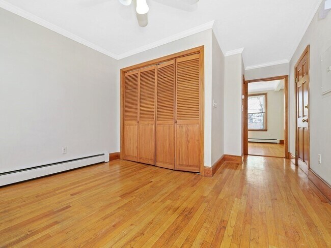 Building Photo - 48 Walker St