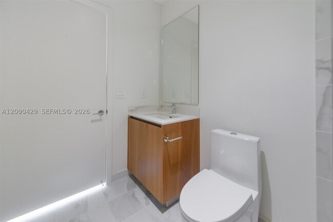 Building Photo - 1400 Biscayne Blvd