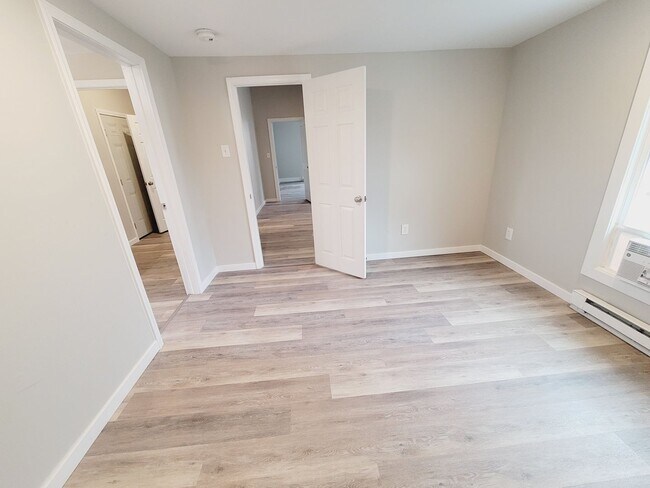 Building Photo - 1114 Bedford Ave