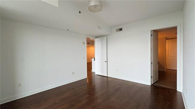 Building Photo - 270 17th St NW