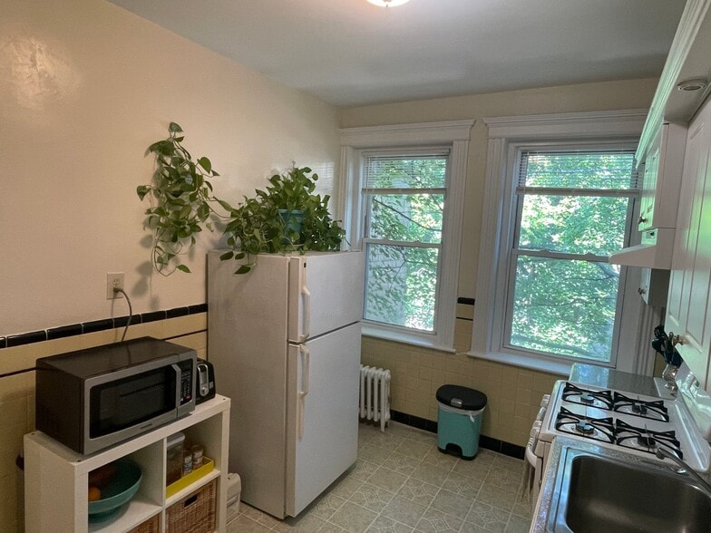 Building Photo - 30 Littell Rd