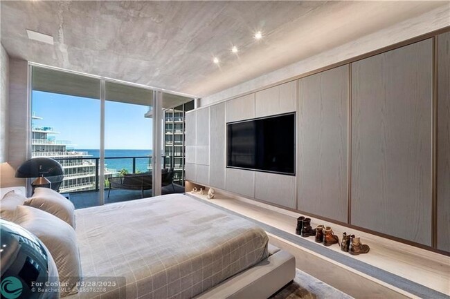 Building Photo - 2200 N Ocean Blvd