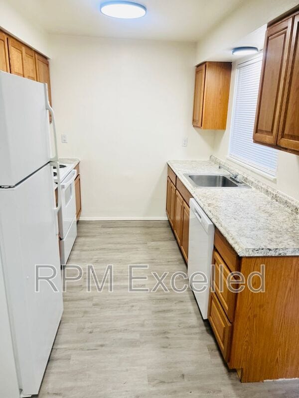 Building Photo - 2500 S 286th Pl