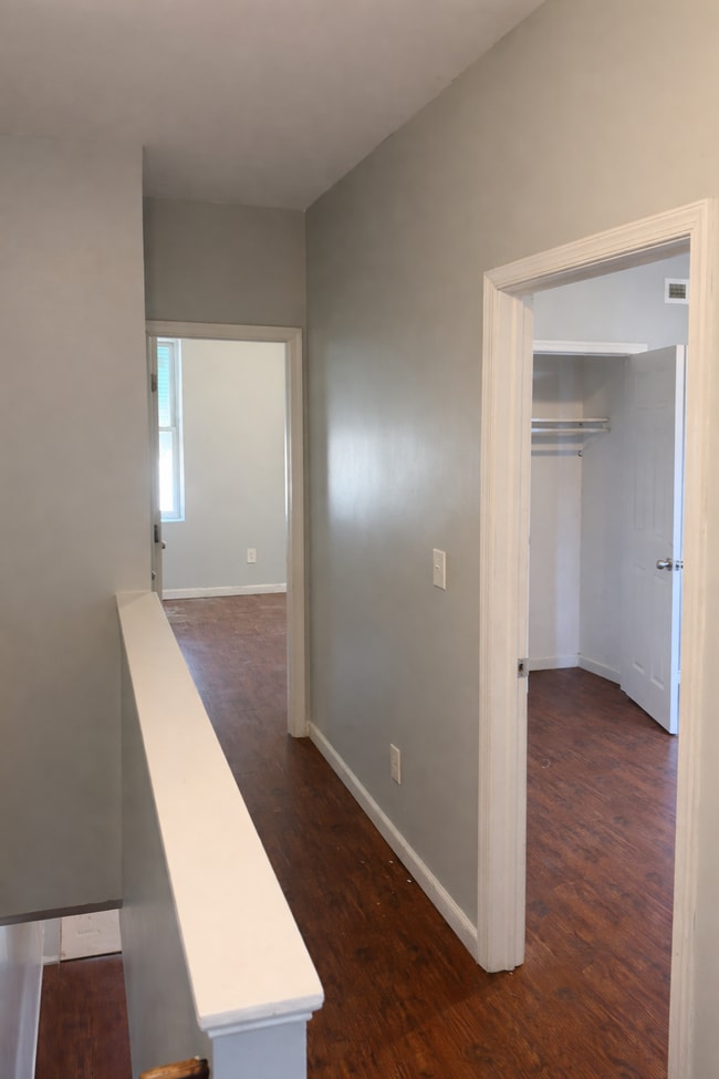 Building Photo - 2132 N 32nd St