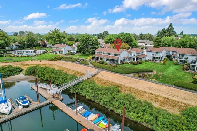 Building Photo - 540 N Hayden Bay Dr