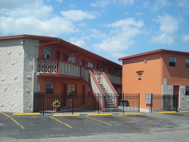Building Photo - Bashful Arms Apartments