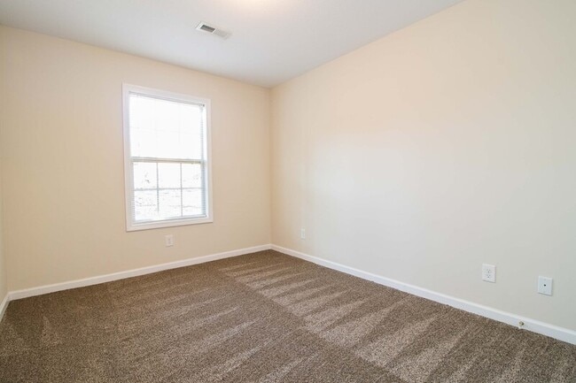 Building Photo - 992-C S Ash Ridge Dr