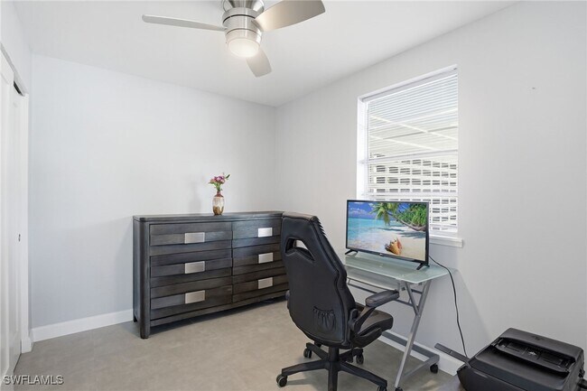 Building Photo - 4518 W Alhambra Cir