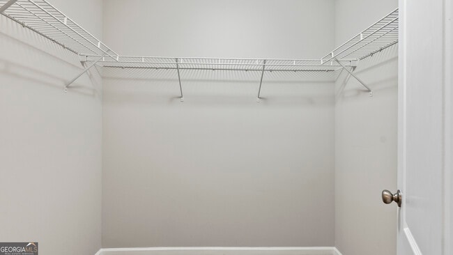 Building Photo - 553 Ridge View Crossing