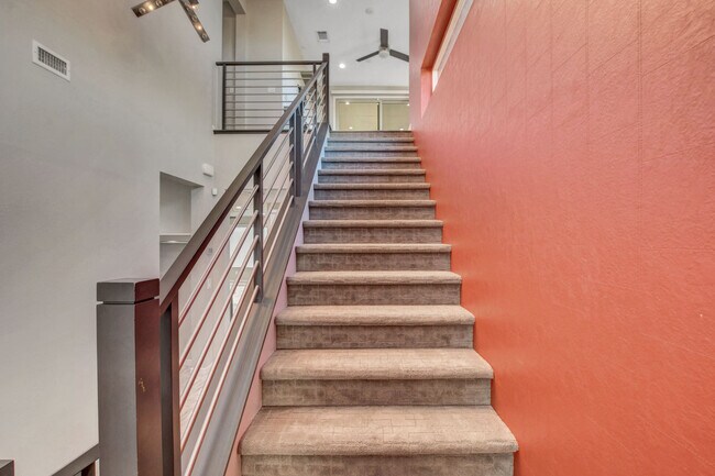 Building Photo - 6005 Andezano Dr