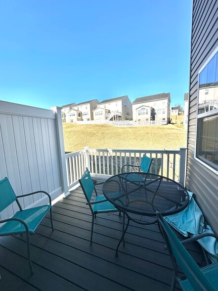 Building Photo - 2374 Spruce Knob Ter